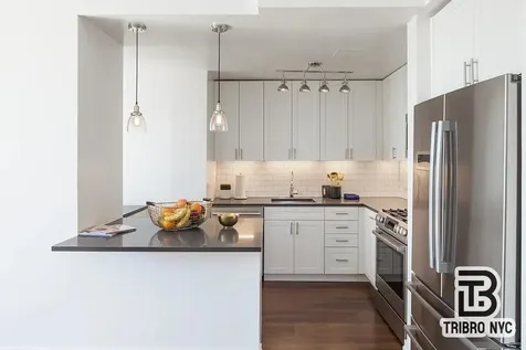 200 E 82nd Street New York City NY 10028