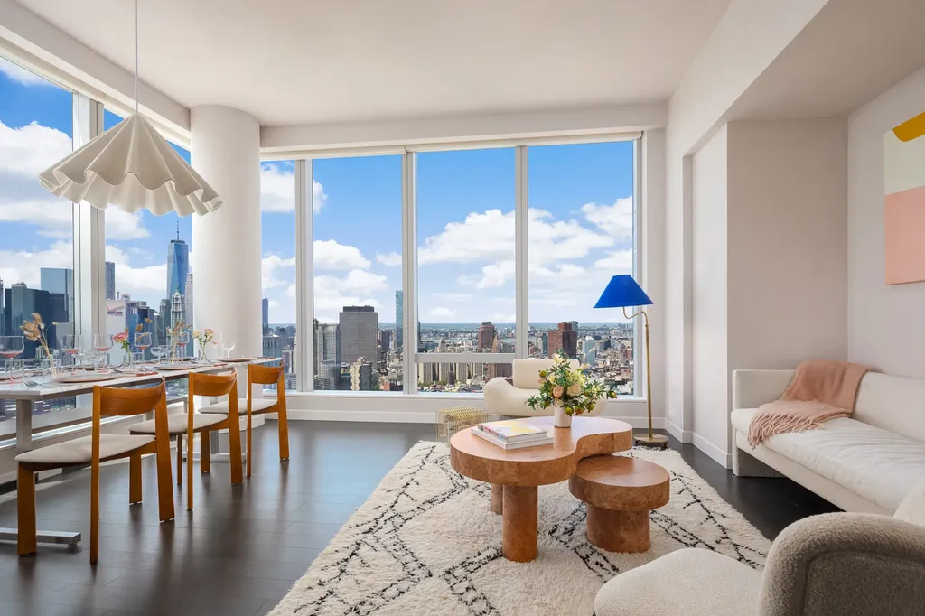 252 South Street New York City NY 10002