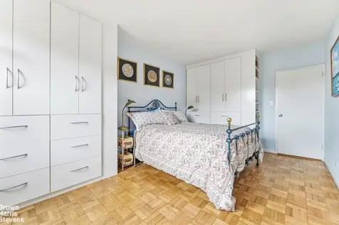 11 Riverside Drive New York City NY 10023