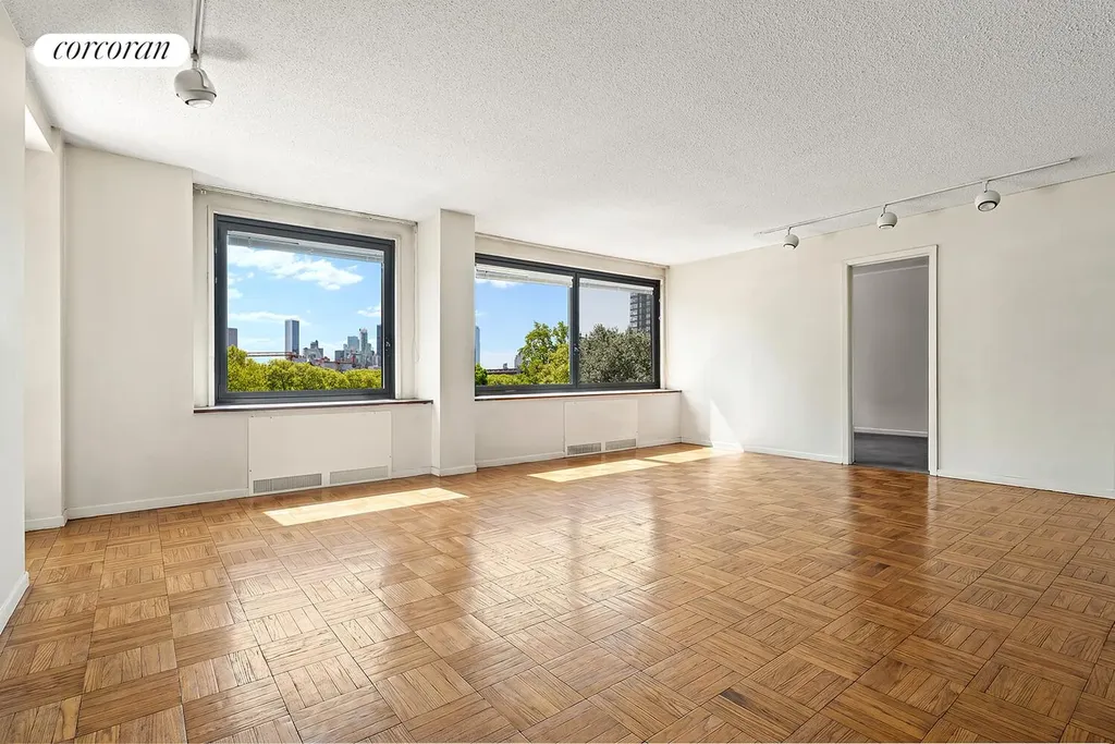 531 Main Street New York City NY 10044