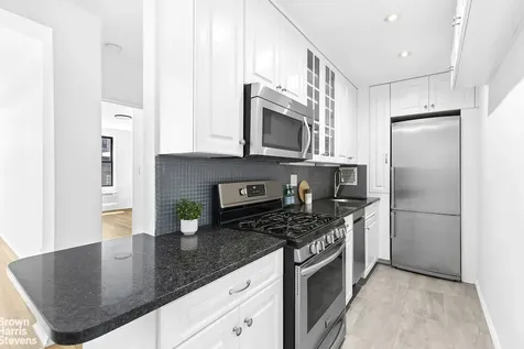 211 E 18th Street New York City NY 10003