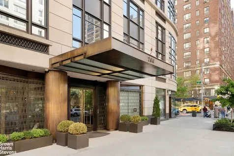 200 E 79th Street New York City NY 10075