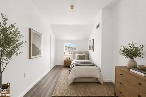 17 Tessa Court New York City NY 10304