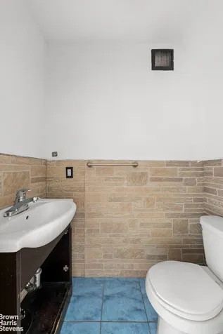17 Tessa Court New York City NY 10304