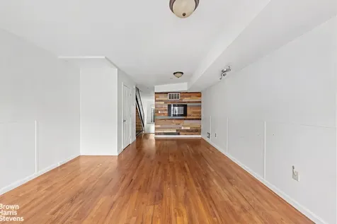 17 Tessa Court New York City NY 10304