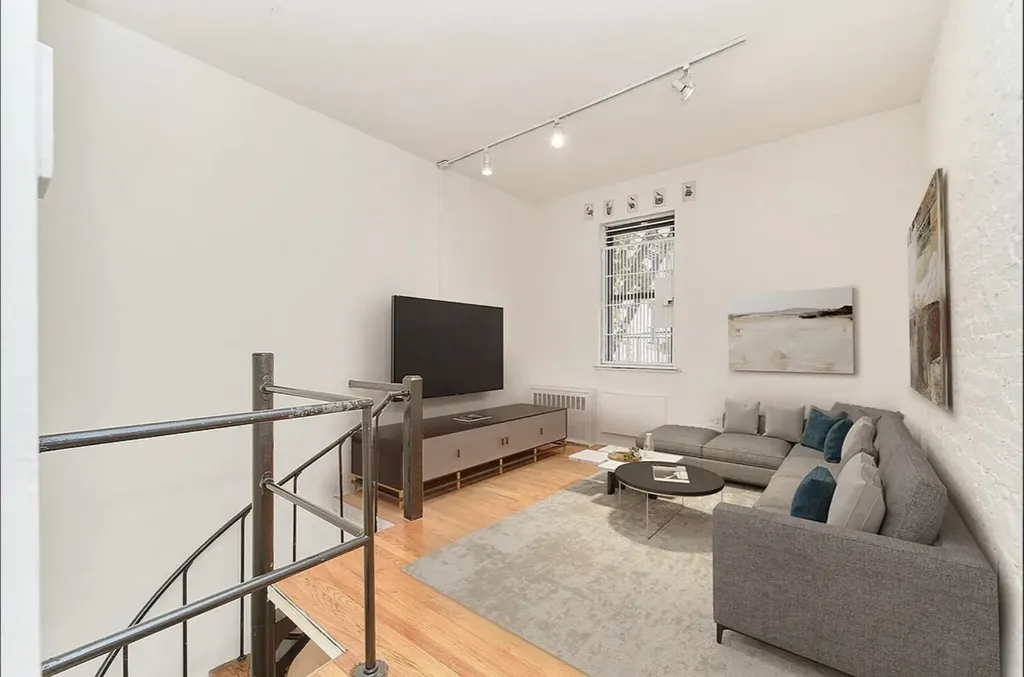 233 E 12th Street New York City NY 10003