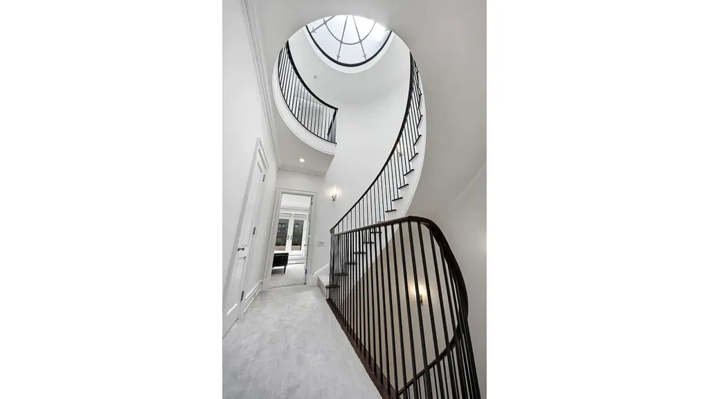 67 E 82nd Street New York City NY 10028