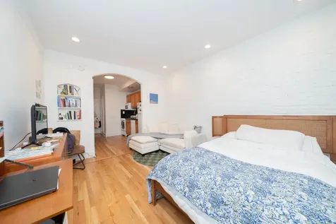 344 W 17th Street New York City NY 10011