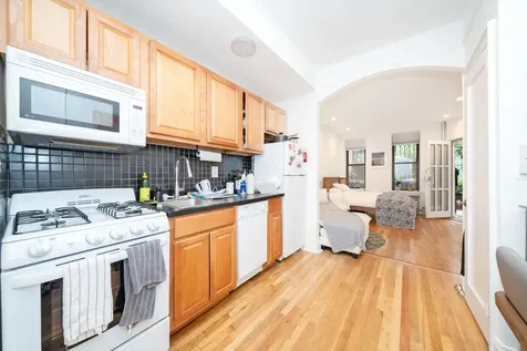 344 W 17th Street New York City NY 10011