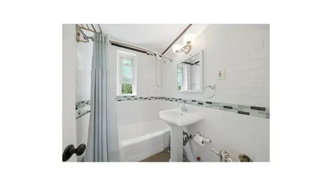 2080 Barnes Avenue New York City NY 10462