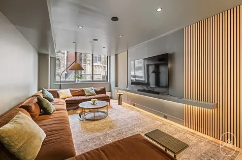 561 10th Avenue New York City NY 10036