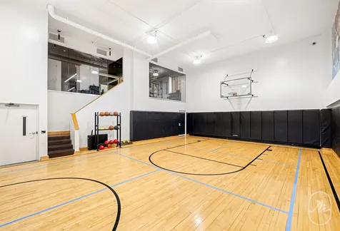 561 10th Avenue New York City NY 10036