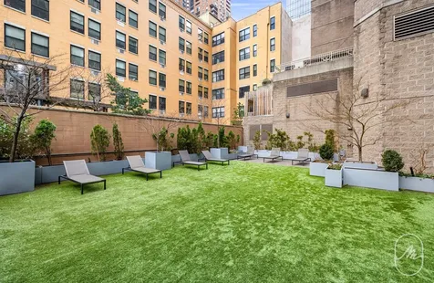 561 10th Avenue New York City NY 10036