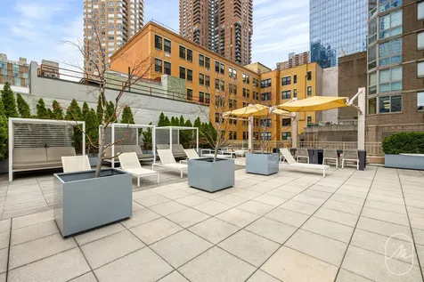561 10th Avenue New York City NY 10036
