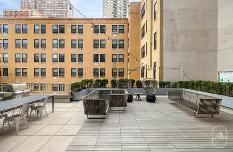 561 10th Avenue New York City NY 10036