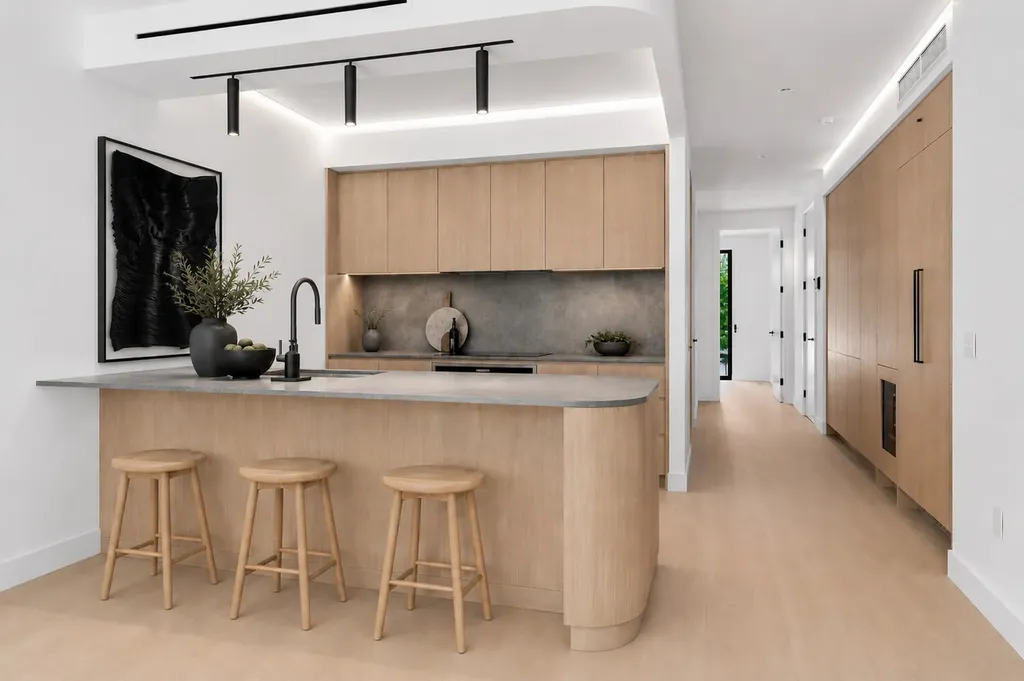 386 Kosciuszko Street New York City NY 11221