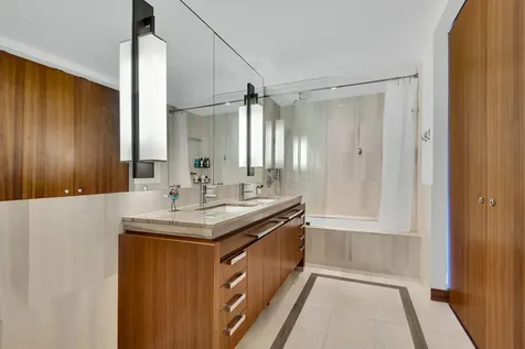 400 5th Avenue New York City NY 10018