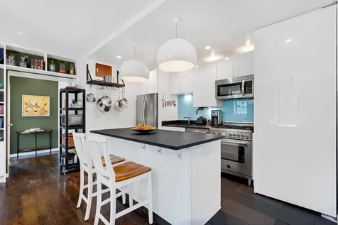 341 6th Street New York City NY 11215