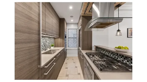357 W 55th Street New York City NY 10019