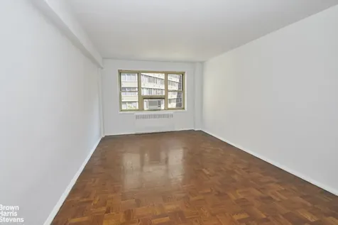 415 E 52nd Street New York City NY 10022