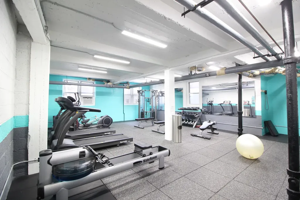 153 Bennett Avenue New York City NY 10040