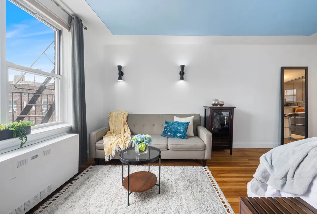 153 Bennett Avenue New York City NY 10040