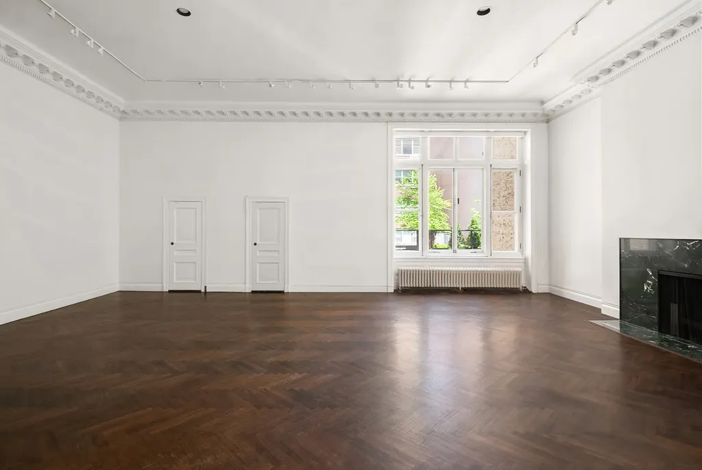 45 E 78th Street New York City NY 10075