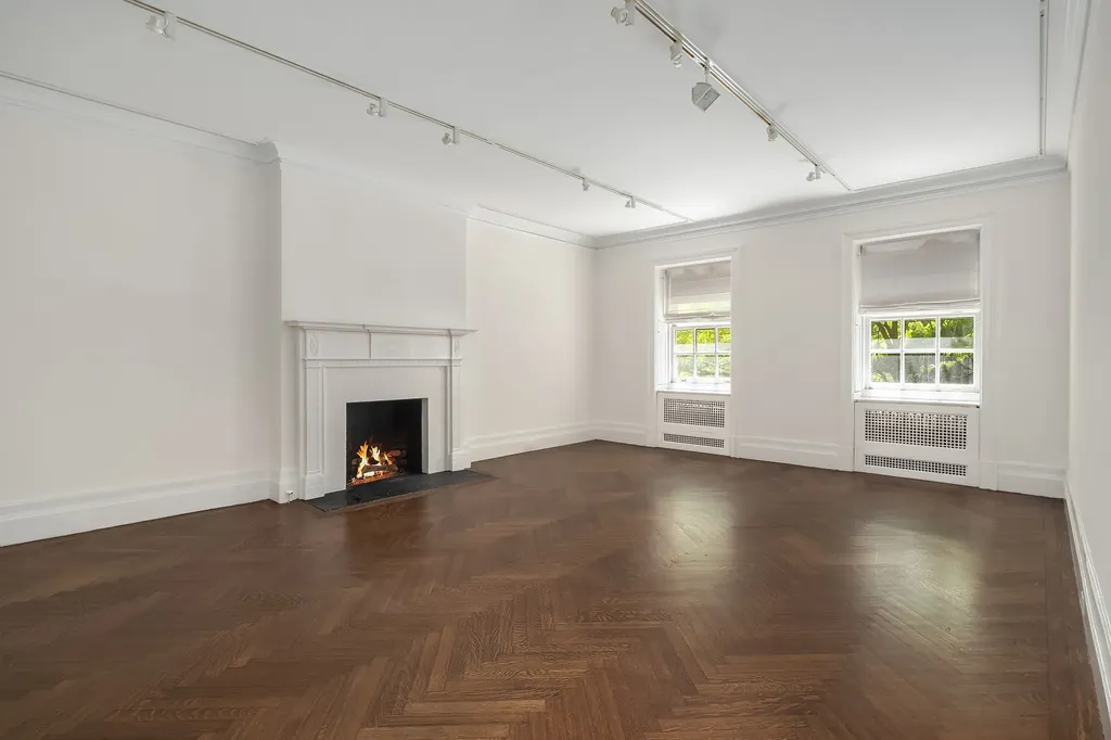 45 E 78th Street New York City NY 10075