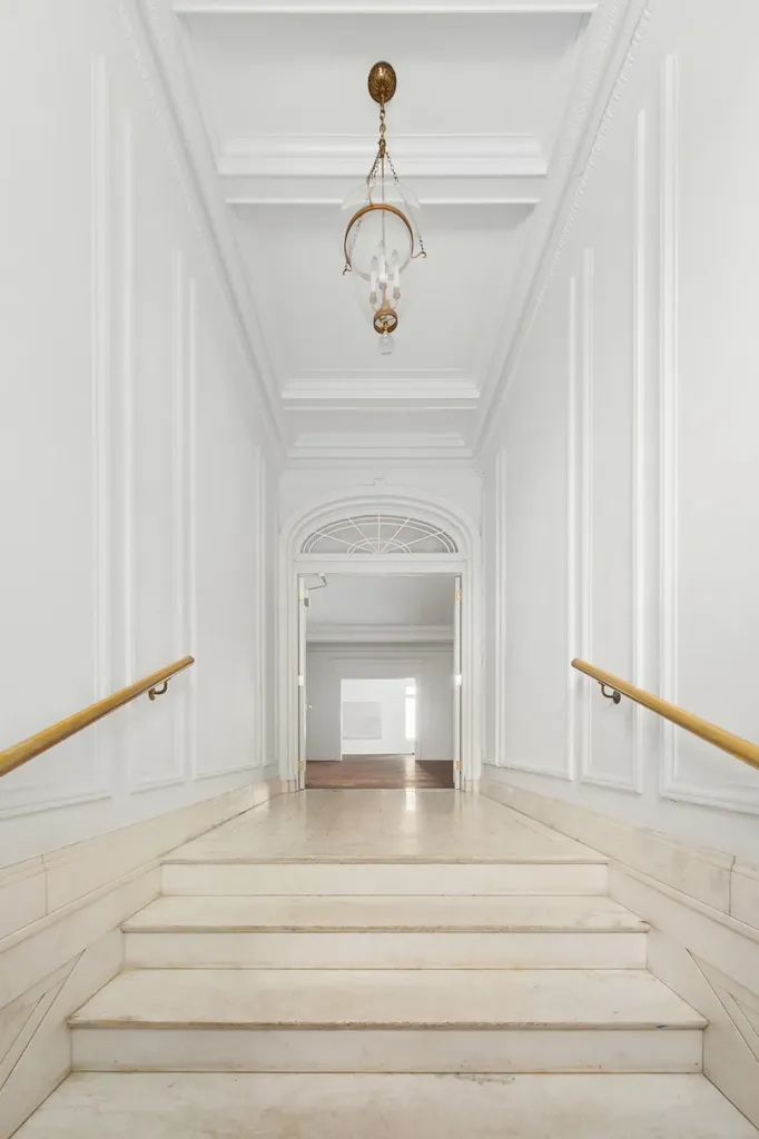 45 E 78th Street New York City NY 10075