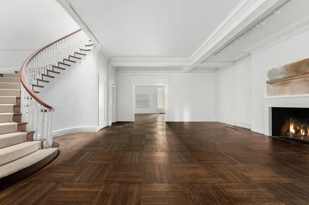 45 E 78th Street New York City NY 10075