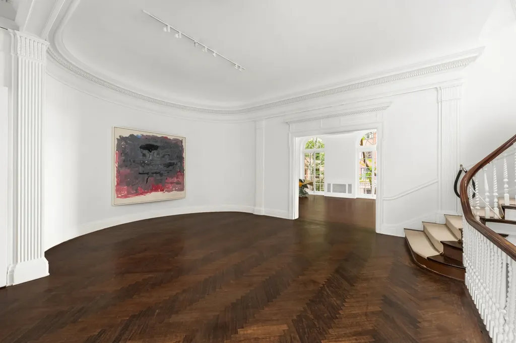 45 E 78th Street New York City NY 10075