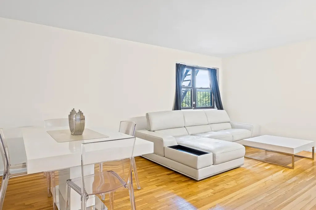 147-10 84th Road New York City NY 11435