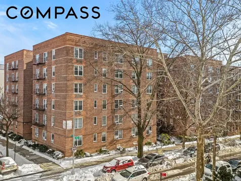 325 E 201st Street New York City NY 10458