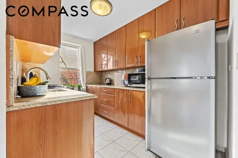 325 E 201st Street New York City NY 10458