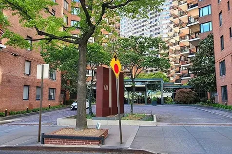 60 Sutton Place S New York City NY 10022