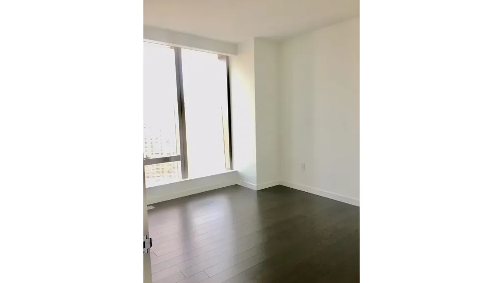 252 South Street New York City NY 10002