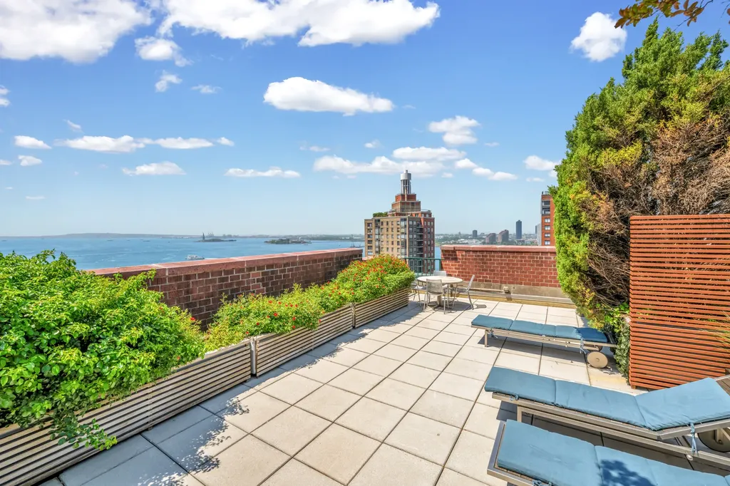 225 Rector Place New York City NY 10280
