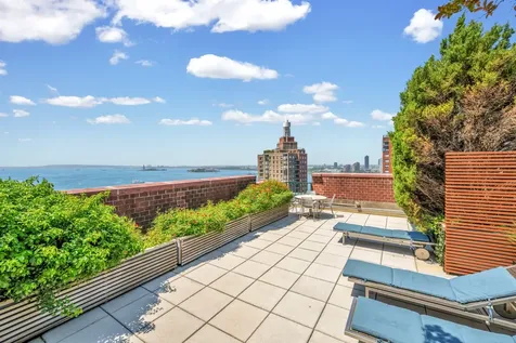 225 Rector Place New York City NY 10280