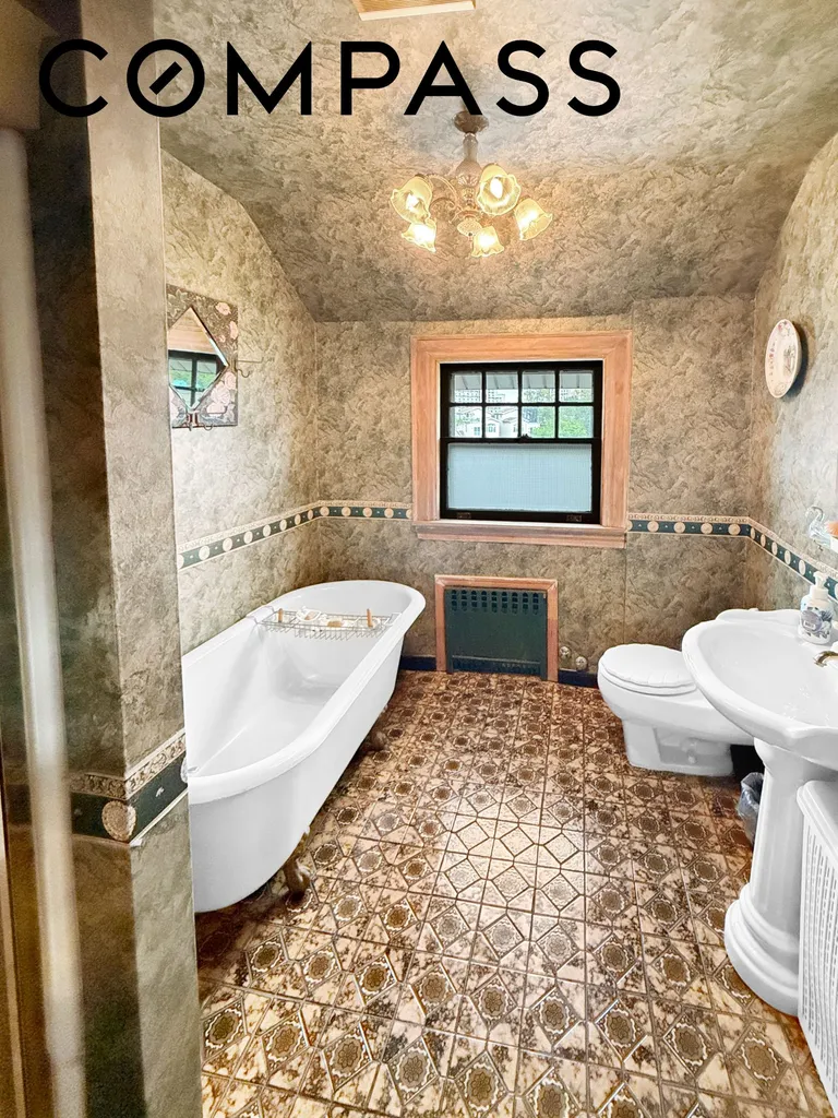 3829 Beach 38th Street New York City NY 11224