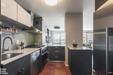 4525 Henry Hudson Parkway W New York City NY 10471