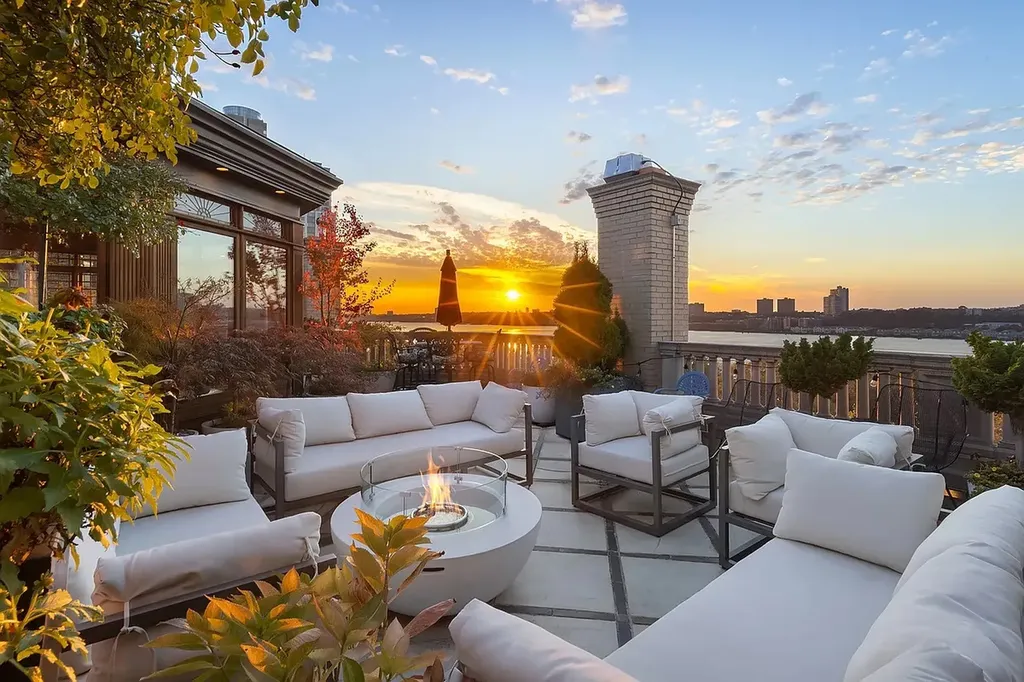 25 Riverside Drive New York City NY 10023
