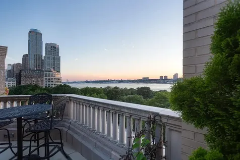 25 Riverside Drive New York City NY 10023