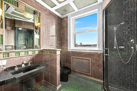 25 Riverside Drive New York City NY 10023