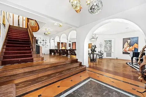 25 Riverside Drive New York City NY 10023