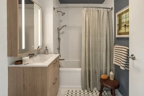 18 India Street New York City NY 11222