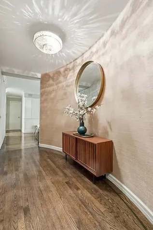 196 E 75th Street New York City NY 10021