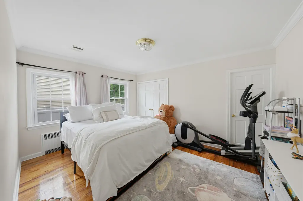 1142 Bay 25th Street New York City NY 11691