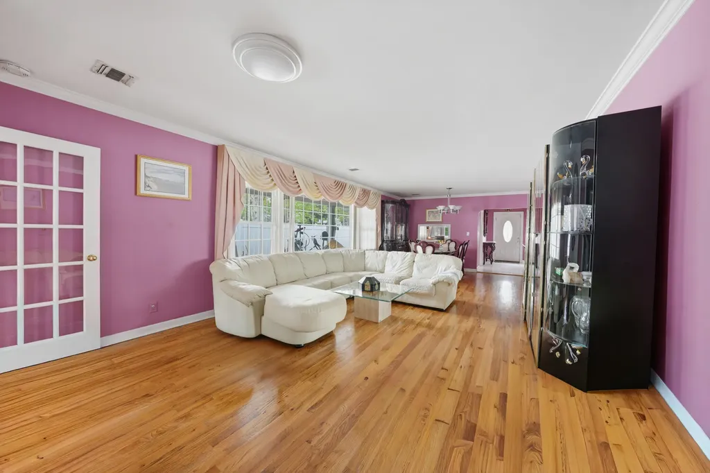 1142 Bay 25th Street New York City NY 11691