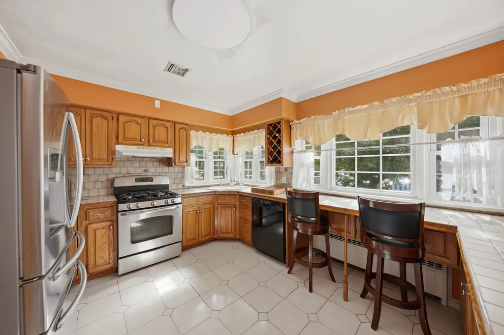 1142 Bay 25th Street New York City NY 11691