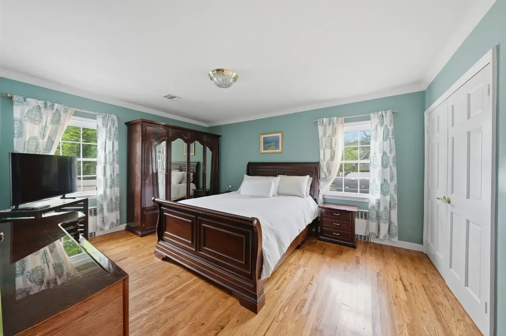 1142 Bay 25th Street New York City NY 11691